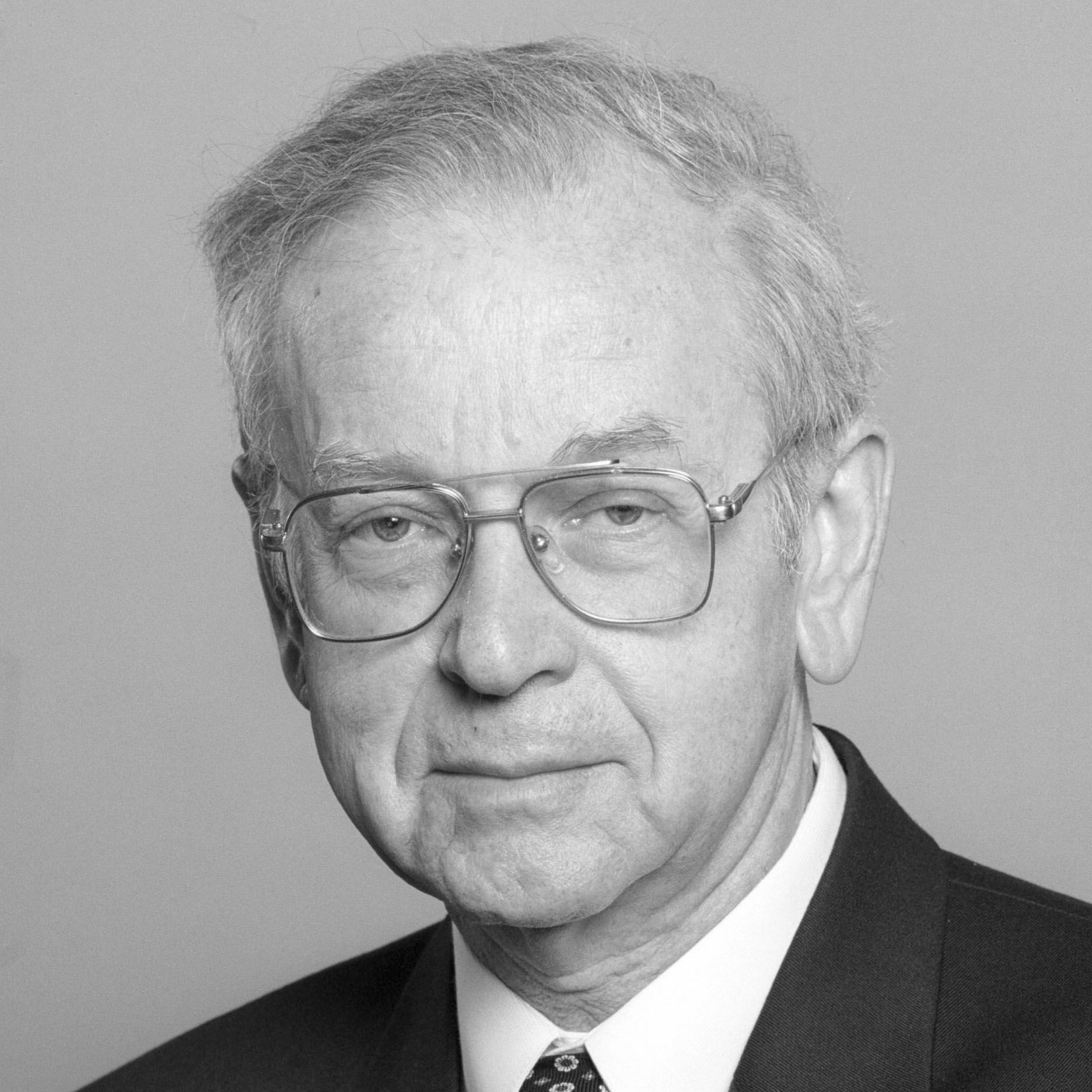 Hofer Miklós